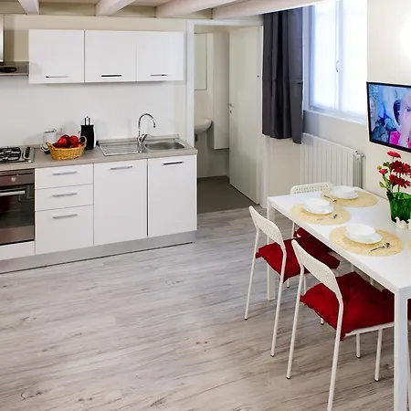 Apartment My Wonderful - Via C.cantu 60 Como